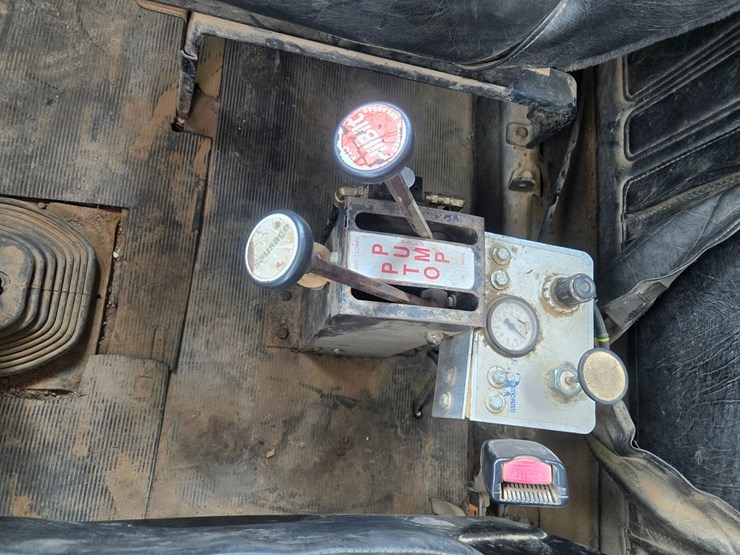 2001-mack-rd688s-image-81