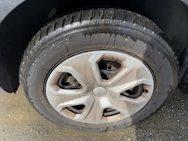 2017-ford-explorer-image-15