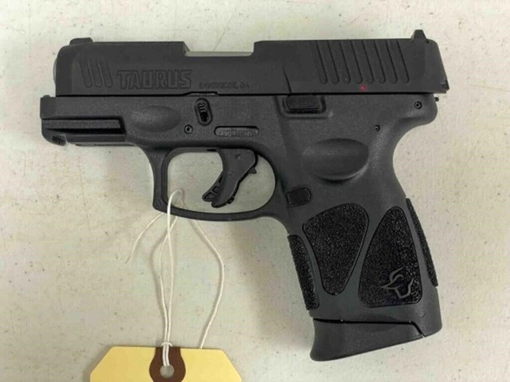 taurus-pistol-image-1