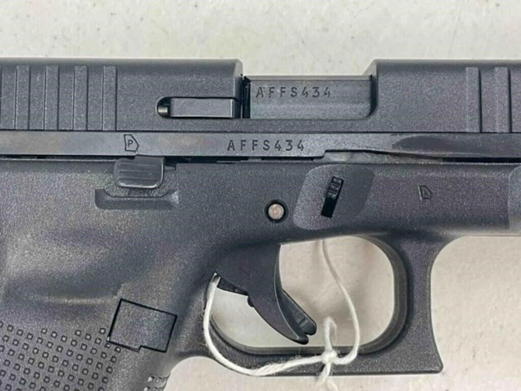 glock-pistol-image-6