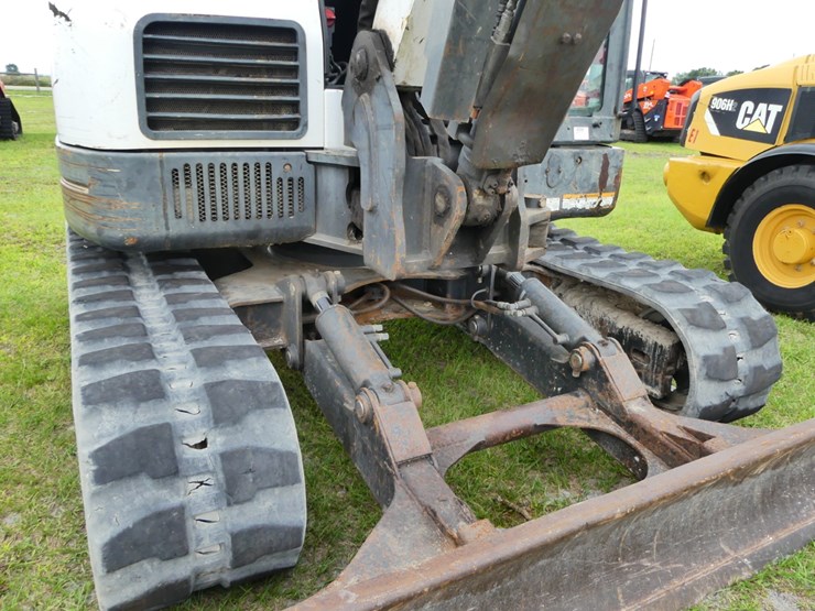 2013-bobcat-e85-image-11