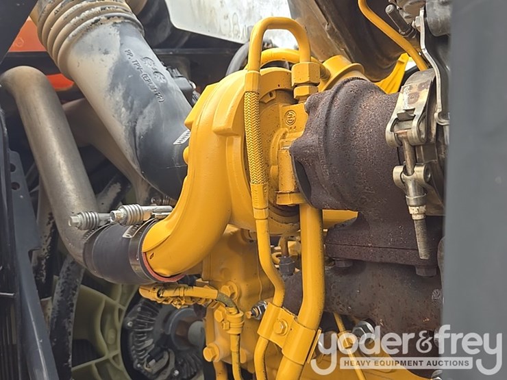 2021-deere-310sl-image-82