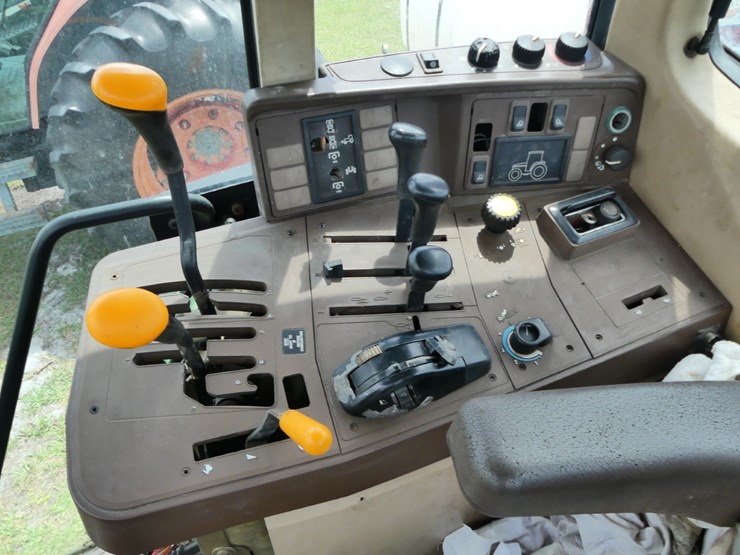 john-deere-6400-image-11