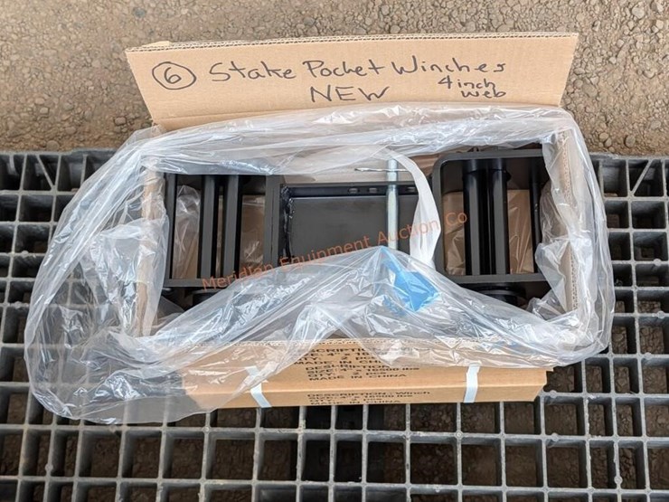 6--stake-pocket-winches-image-5