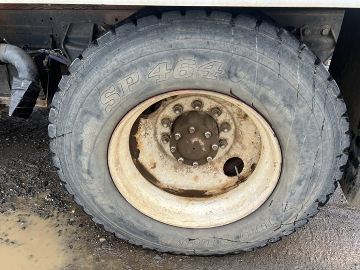 1995-ford-l9000-image-15