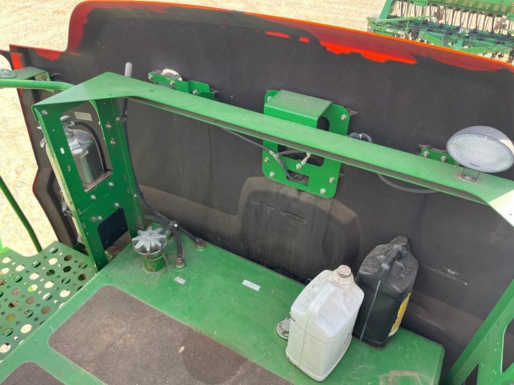 2013-john-deere-s670-image-56