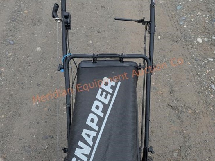 snapper-hi-vac-lawn-mower-image-8