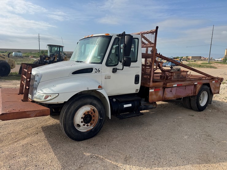 2007-international-durastar-4300-image-1