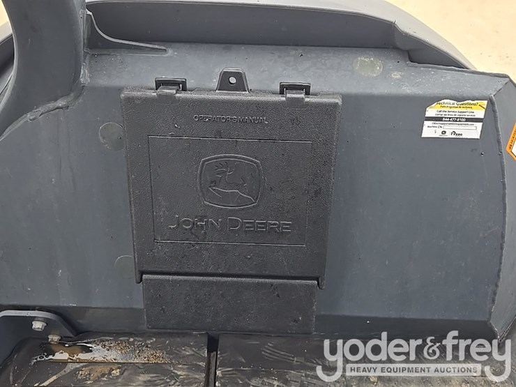 2021-deere-310sl-image-97