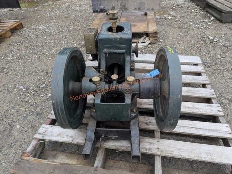 sattley-1/2hp-hit-&-miss-engine-image-4