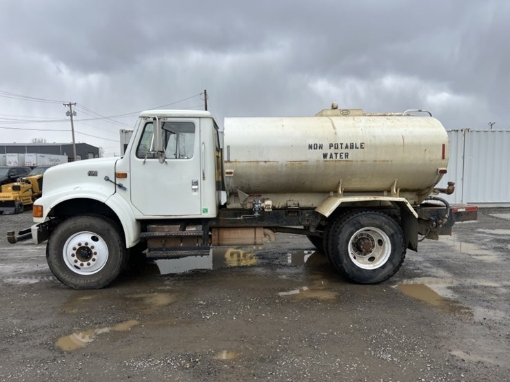 2000-international-4700-image-7