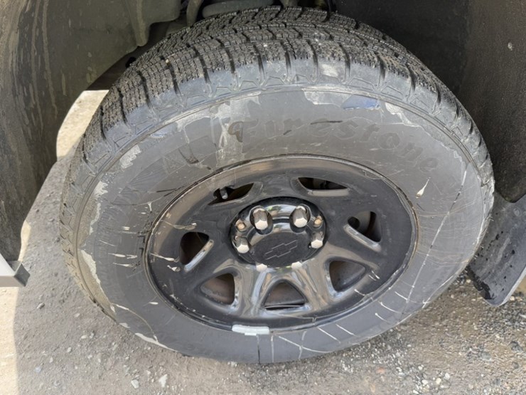 2016-chevrolet-tahoe-image-15