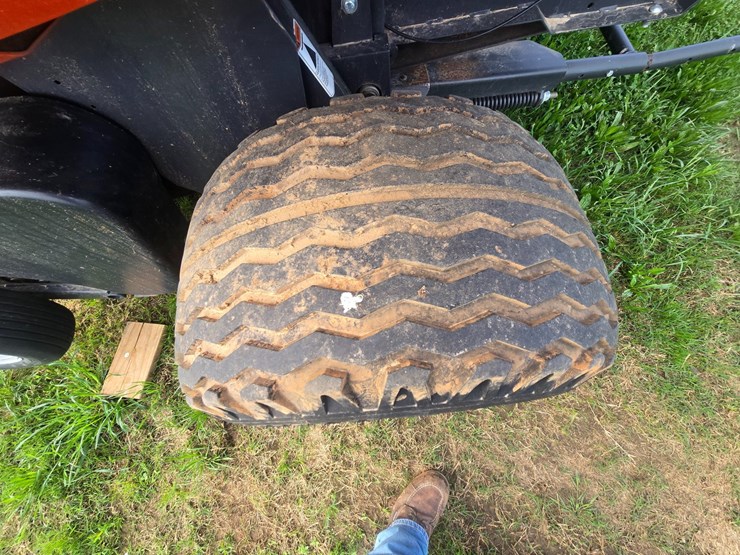 kubota-bv4180-image-32