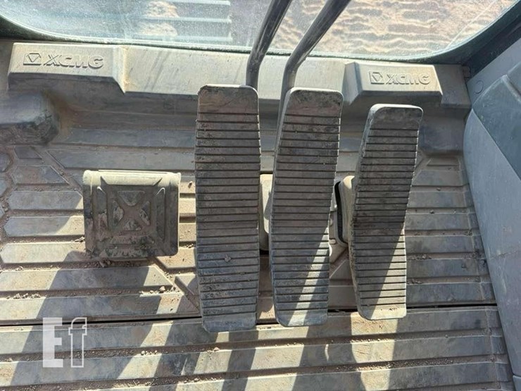 2022-xcmg-xe360u-image-21