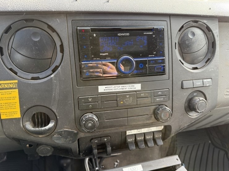 2016-ford-f550-sd-image-28