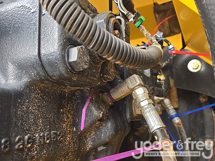 2020-komatsu-pc360-lc-11-image-44