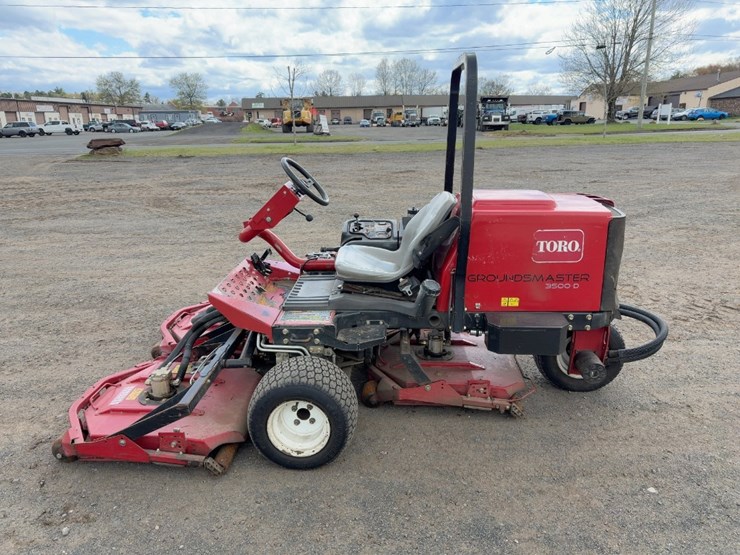 toro-groundsmaster-3500d-image-2