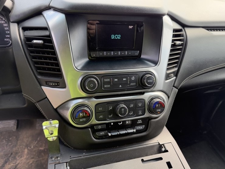 2016-chevrolet-tahoe-image-31