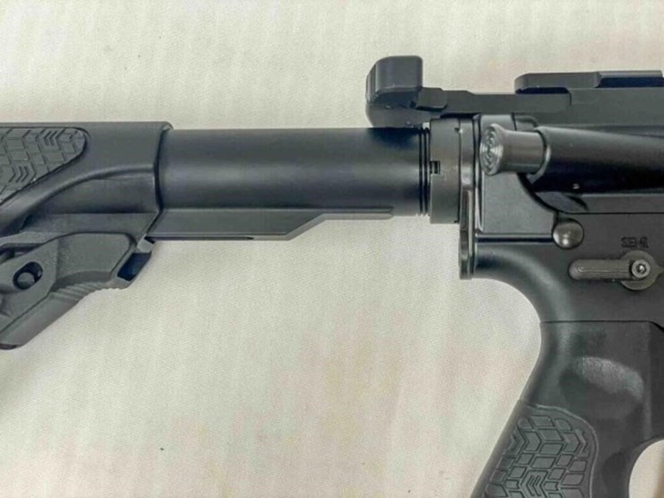 daniel-defence-rifle-image-4