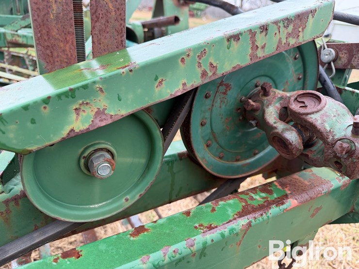 2003-kmc-peanut-vine-conditioner/fluffer-image-17