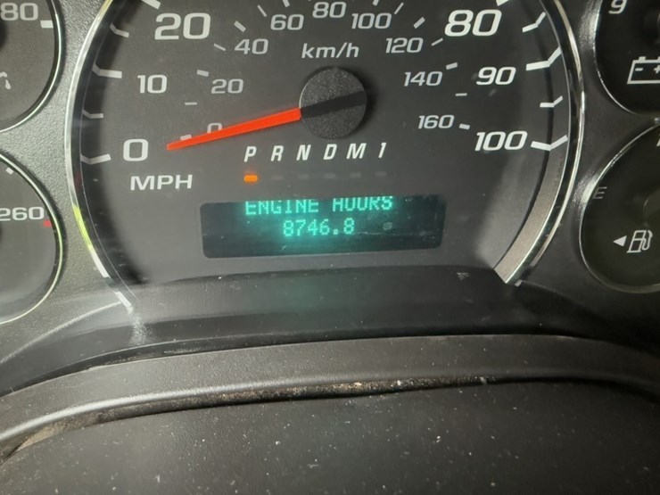 2017-chevrolet-express-3500-image-26