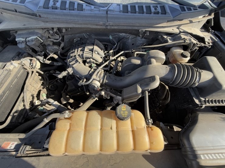 2017-ford-f150-xlt-image-14