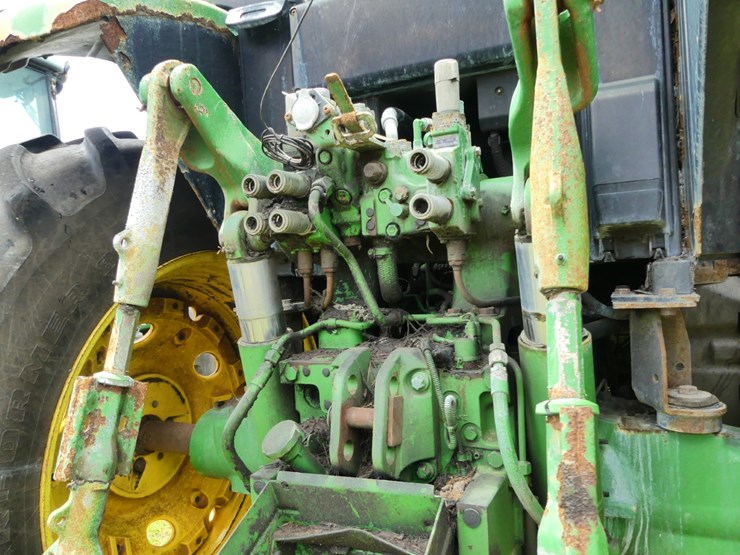 john-deere-6155m-image-6