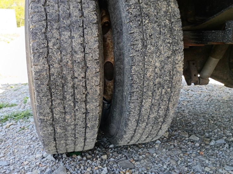 2000-gmc-w3500-image-79