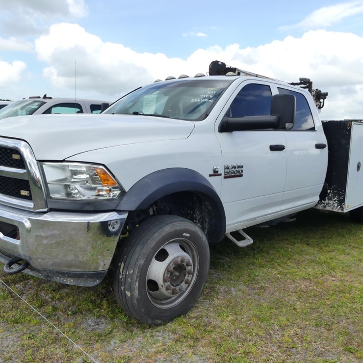 2017 DODGE RAM 5500