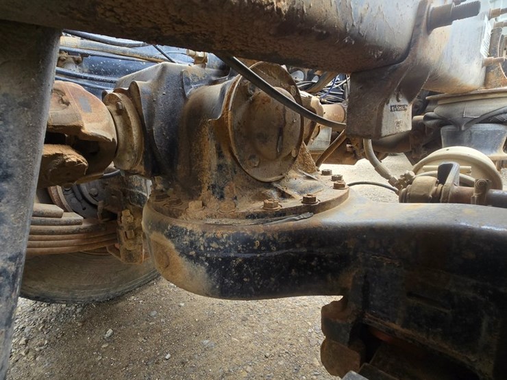 2001-mack-rd688s-image-104