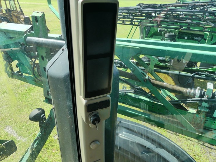 john-deere-r4030-image-15