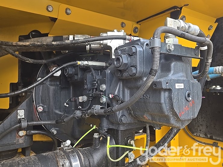 2020-komatsu-pc360-lc-11-image-42