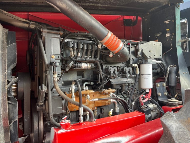 2009-versatile-435-image-3