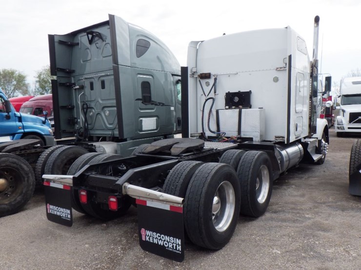 2016-kenworth-t800-image-8