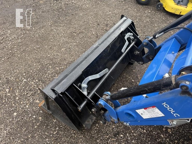 2022-new-holland-workmaster-25s-image-5