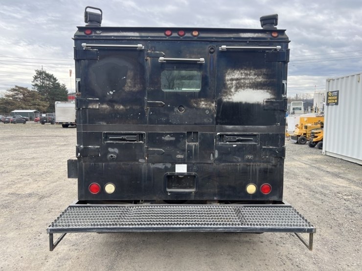 1992-ford-f700-image-5