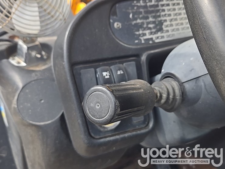 2017-jcb-510-56-image-79