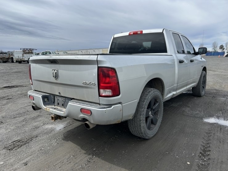 2013-dodge-1500-image-5