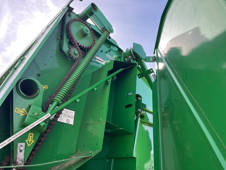 2015-john-deere-569-image-15