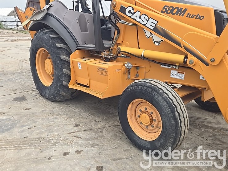 2004-case-580m-image-14