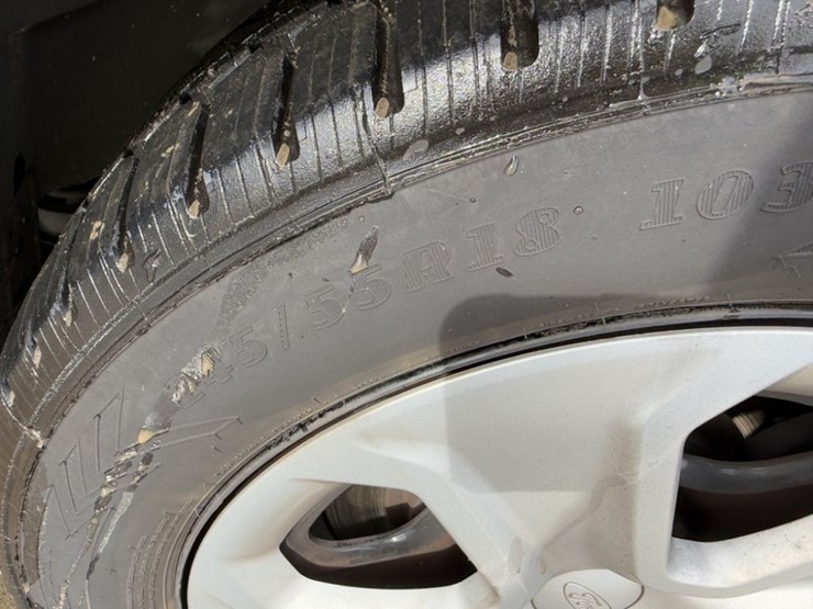 2017-ford-explorer-image-18