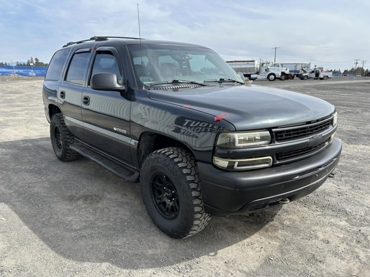 2003-chevrolet-tahoe-image-7