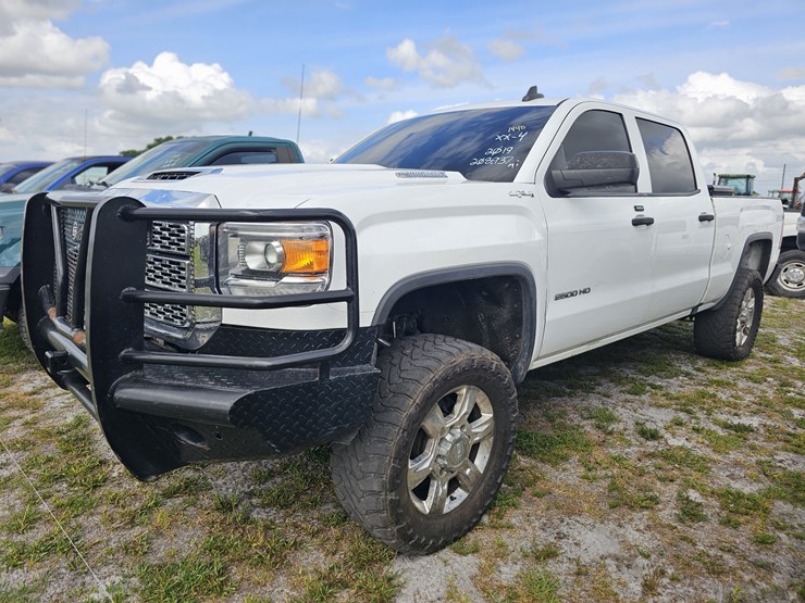 2019-gmc-sierra-2500-image-1