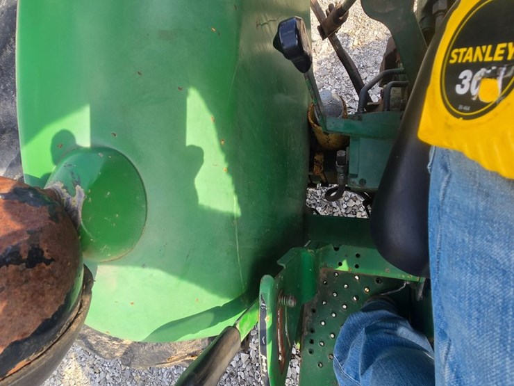 john-deere-2155-image-21