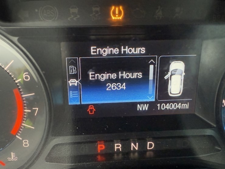 2017-ford-explorer-image-30