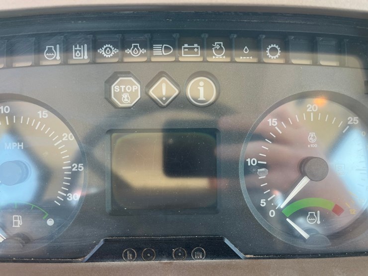 2004-john-deere-7420-image-25