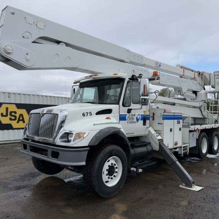 2007 INTERNATIONAL 7400