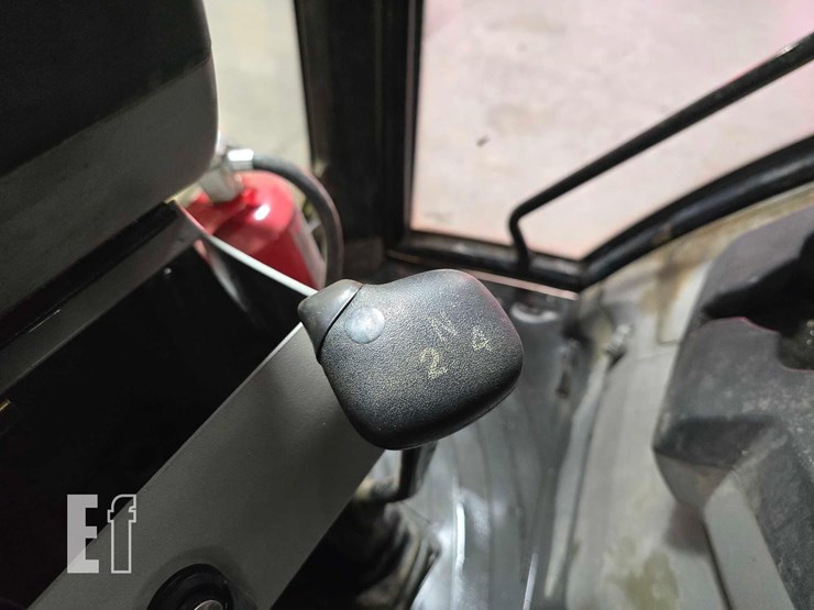 2007-caterpillar-420e-image-23