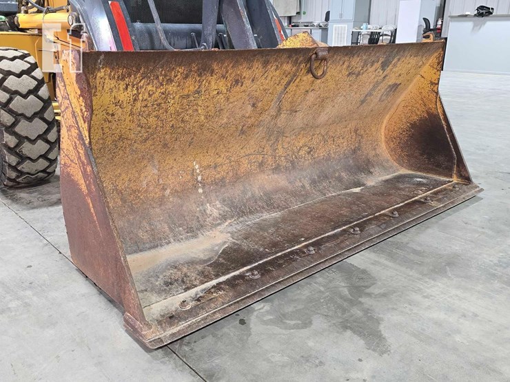 2013-deere-310k-image-10