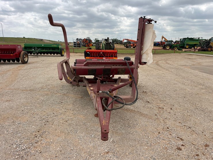 new-holland-b27p-image-2